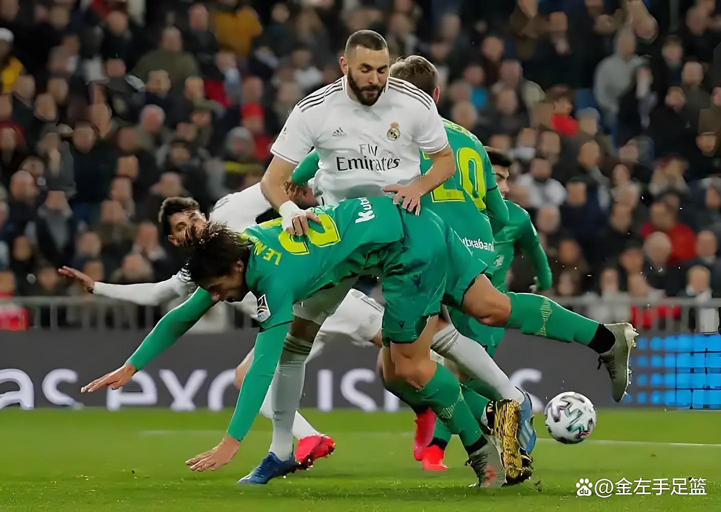 欧宝体育官网首页-马赛迎欧冠关键赛；集结日战术微调；目标明确；训练强度明显提升