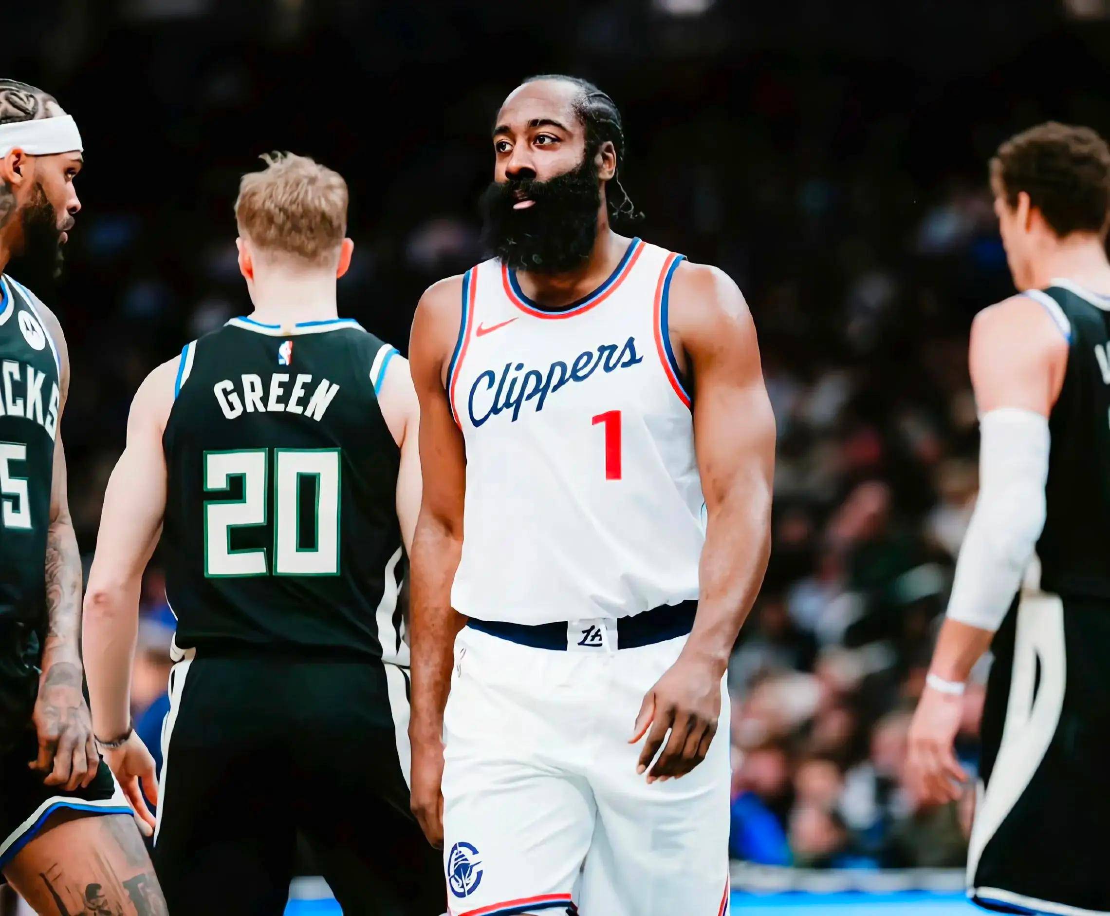 欧宝体育官网登录-NBA常规赛窗口期再迎强敌，洛杉矶快船官宣签约，主帅态度——管理层满意，年轻球员得到机会