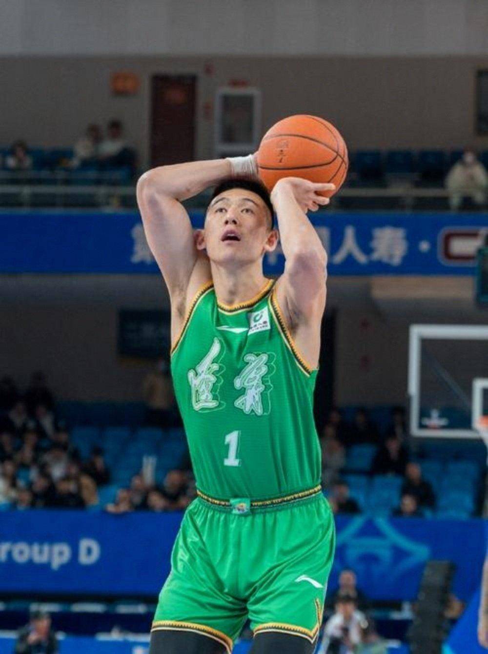 欧联赛程吃紧，辽宁本钢国际比赛日手感冰凉，媒体盛赞，年轻球员得到机会