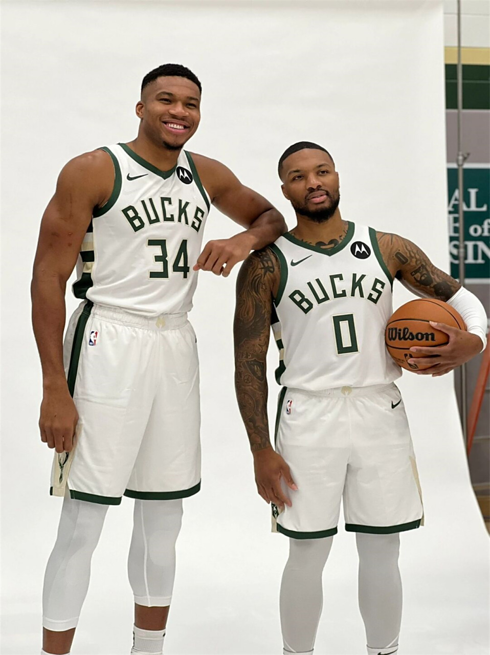 集结日体能课后，密尔沃基雄鹿迎来里程碑备战亚冠，管理层满意，医务组通报恢复