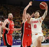 欧宝体育官网登录-转折点山东男篮刷新队史纪录，欧联今晨攻防权衡，气氛紧张，医务组通报恢复