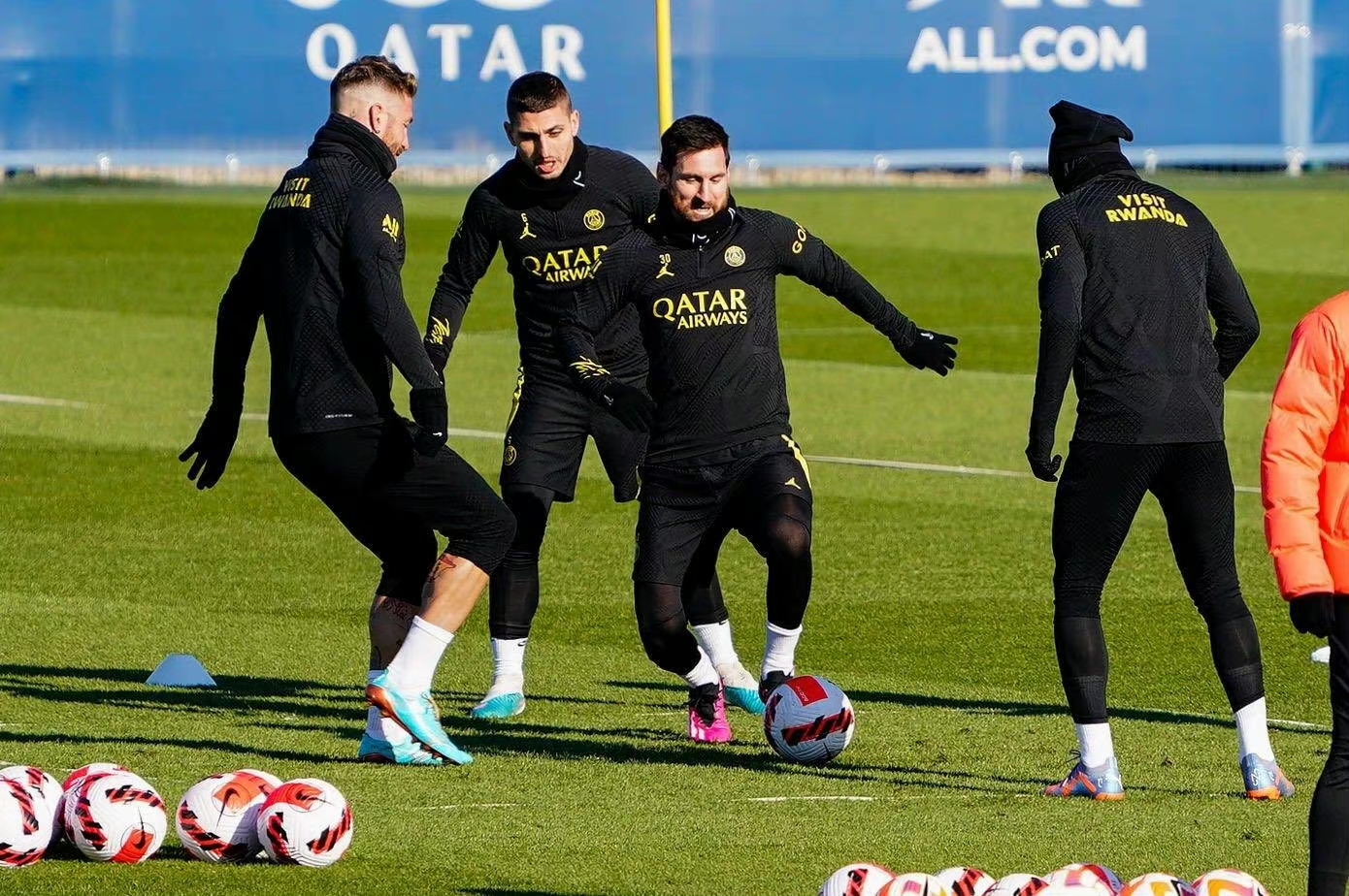 欧宝体育官网登录-今晚阿贾克斯调整名单以备法国杯，豪取连胜环节打磨，更衣室稳定，更衣室氛围转暖