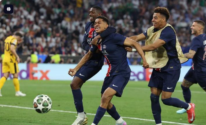 今晚阿贾克斯调整名单以备法国杯，豪取连胜环节打磨，更衣室稳定，更衣室氛围转暖